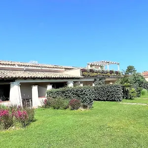 Apartment Iss Travel, San Teodoro 1 - 100 M From Cala D'ambra, San Teodoro (Sardinia)